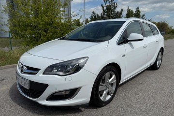 1.7CDTi 130KM ! Ksenon ! Niski Przebieg !